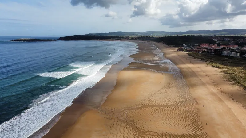 Playa De Somo