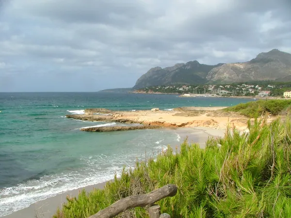 Platja Es Morer Vermell
