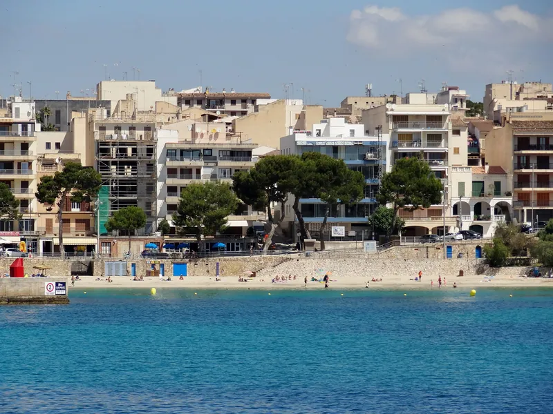 Porto Cristo Beach
