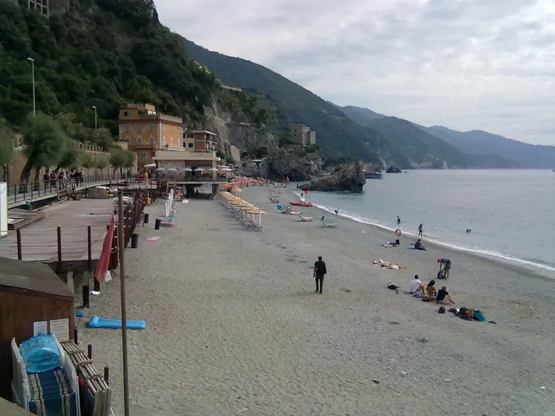 Monterosso public beach (Fegina)