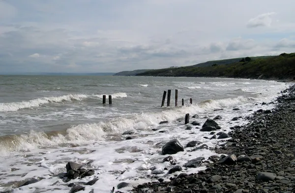 Cei Bach Beach