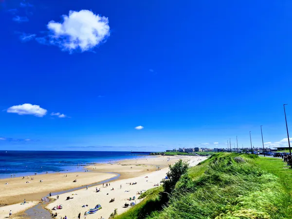 Long Sands Beach