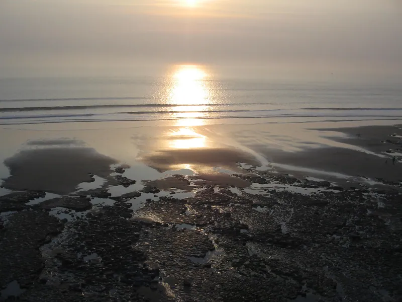 Dunraven Bay