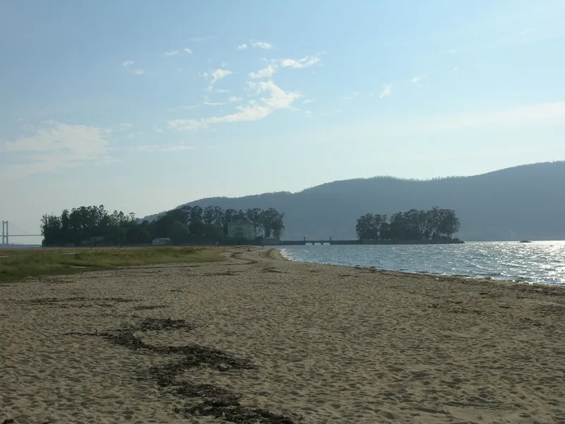 Praia de Cesantes
